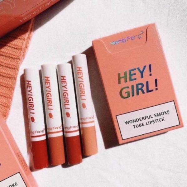 4-in-1 Trending Lipstick Set | Cigarette Shaped Matte Lipsticks & Long-Lasting & Non-Sticky